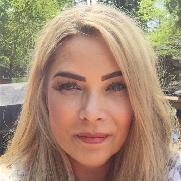 Meet your Posher, Robin - Picture 2 of 8